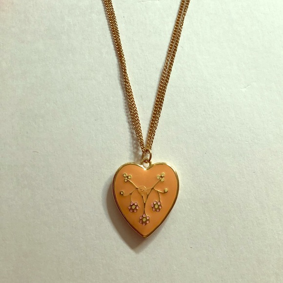 LC Lauren Conrad Jewelry - SOLD LC Lauren Conrad Heart Pendant Gold Necklace